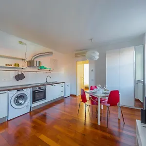  Appartamento Cozy Flat 500m From Affori Fn!